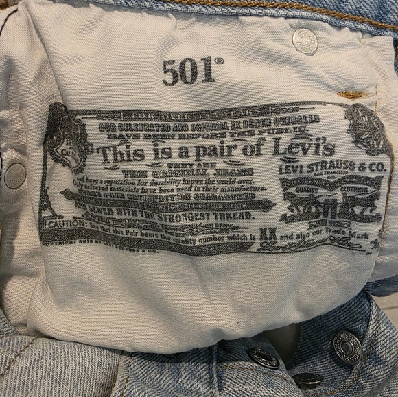 Levis 501 Original Cropped And Distressed Jeans 25x26 - Picture 6 of 8